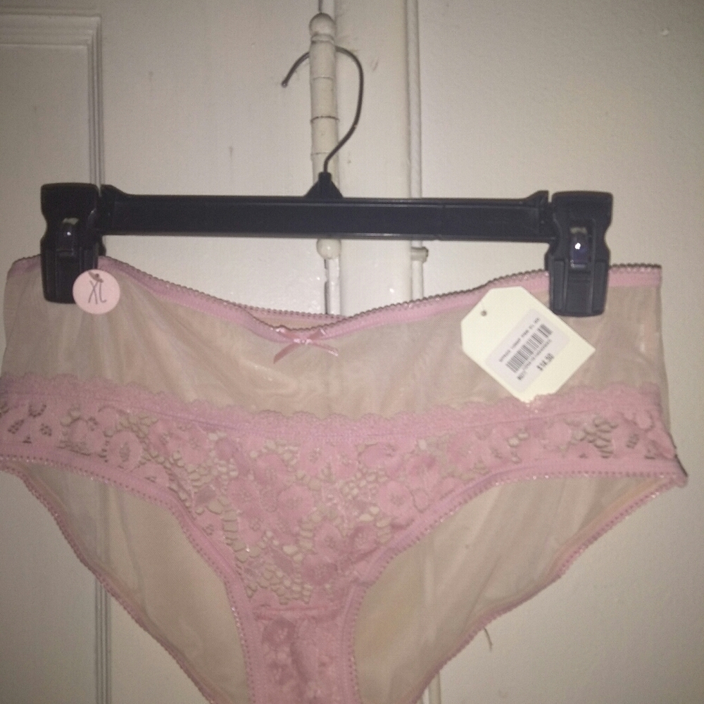 Intimates - Picture 6 of 8